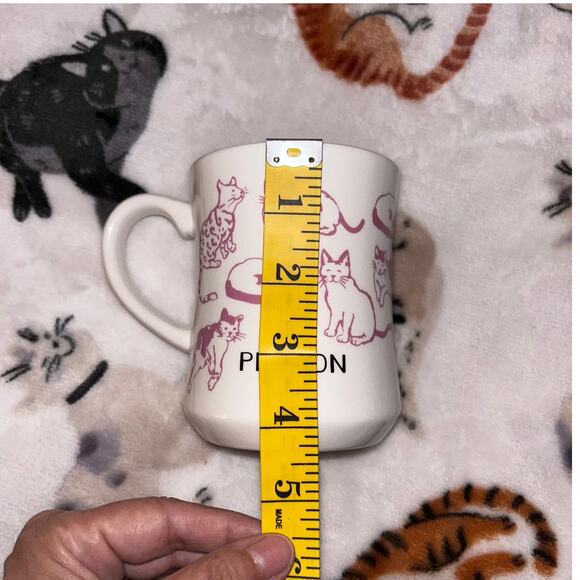 Opalhouse Stoneware Coffee Mug. Pink cats, with gold “Cat Person” design, 12 oz - Picture 7 of 8